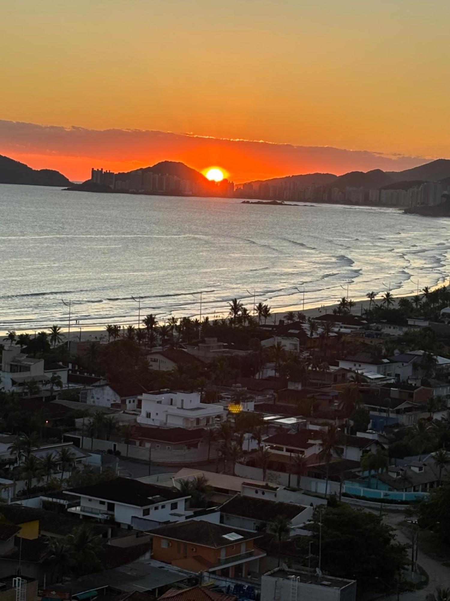 Maravilhoso Apartamento Vista Mar Enseada Guaruja Ngoại thất bức ảnh
